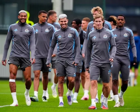 Eddie Howe Calls On Team to Show Their Status As Contenders Versus The Catalan Giants